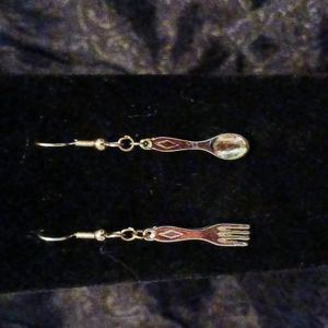 Earrings! NWOT Cute, perfect for the chef/aspiring chef! 2" dangle